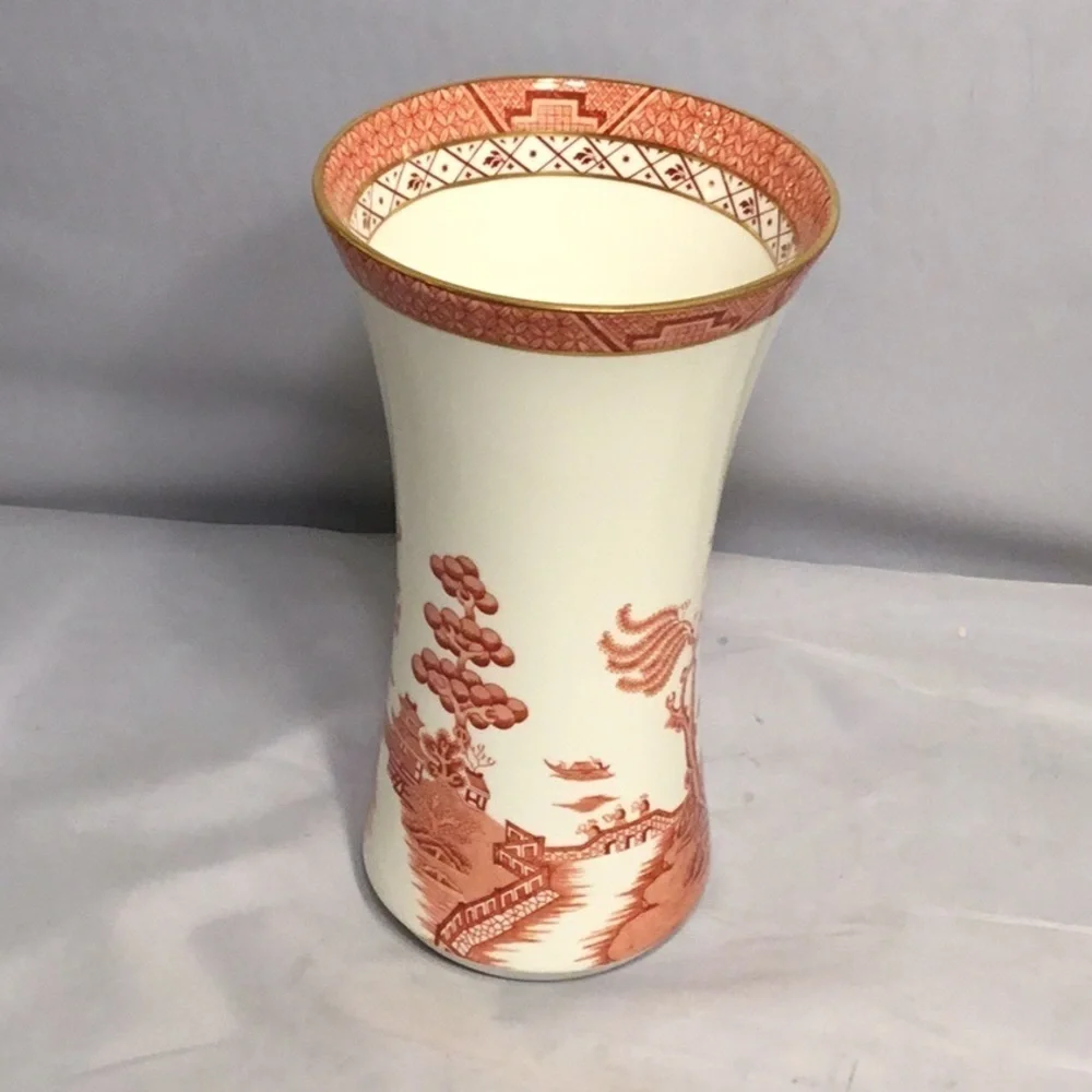 ROYAL DOULTON 1981 RED BOOTHS REAL OLD‎ WILLOW TC 1126 MADE IN ENGLAND